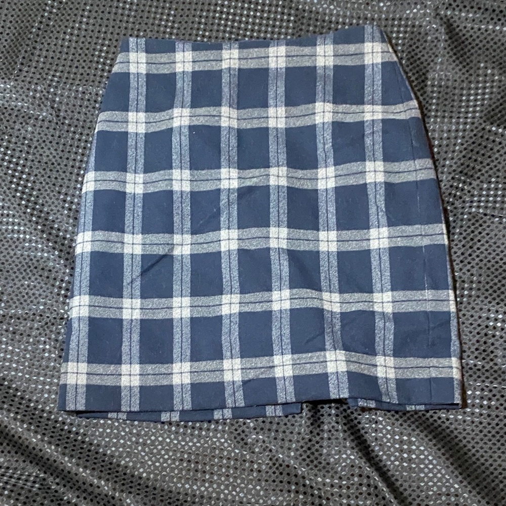 Banana Republic Navy and White Plaid Pencil Skirt